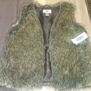 Old Navy Faux Fur children/teen vest